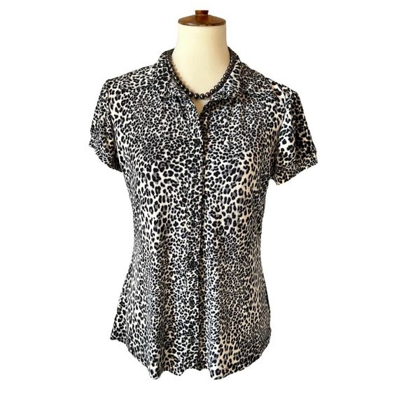 VTG Van Heusen Women’s Med Blouse Short Sleeve Black Cheetah Print Made In USA - Picture 1 of 8